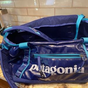 Patagonia Black Hole Duffel 40L - carry on